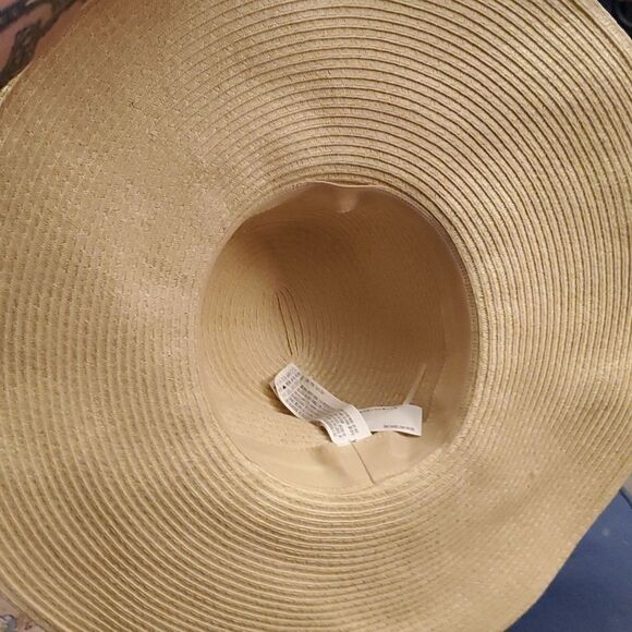 Forever 21 Raffia Sun Hat Paper Vacation Beach Color Puff Balls Wide Brim S / M - Picture 5 of 6